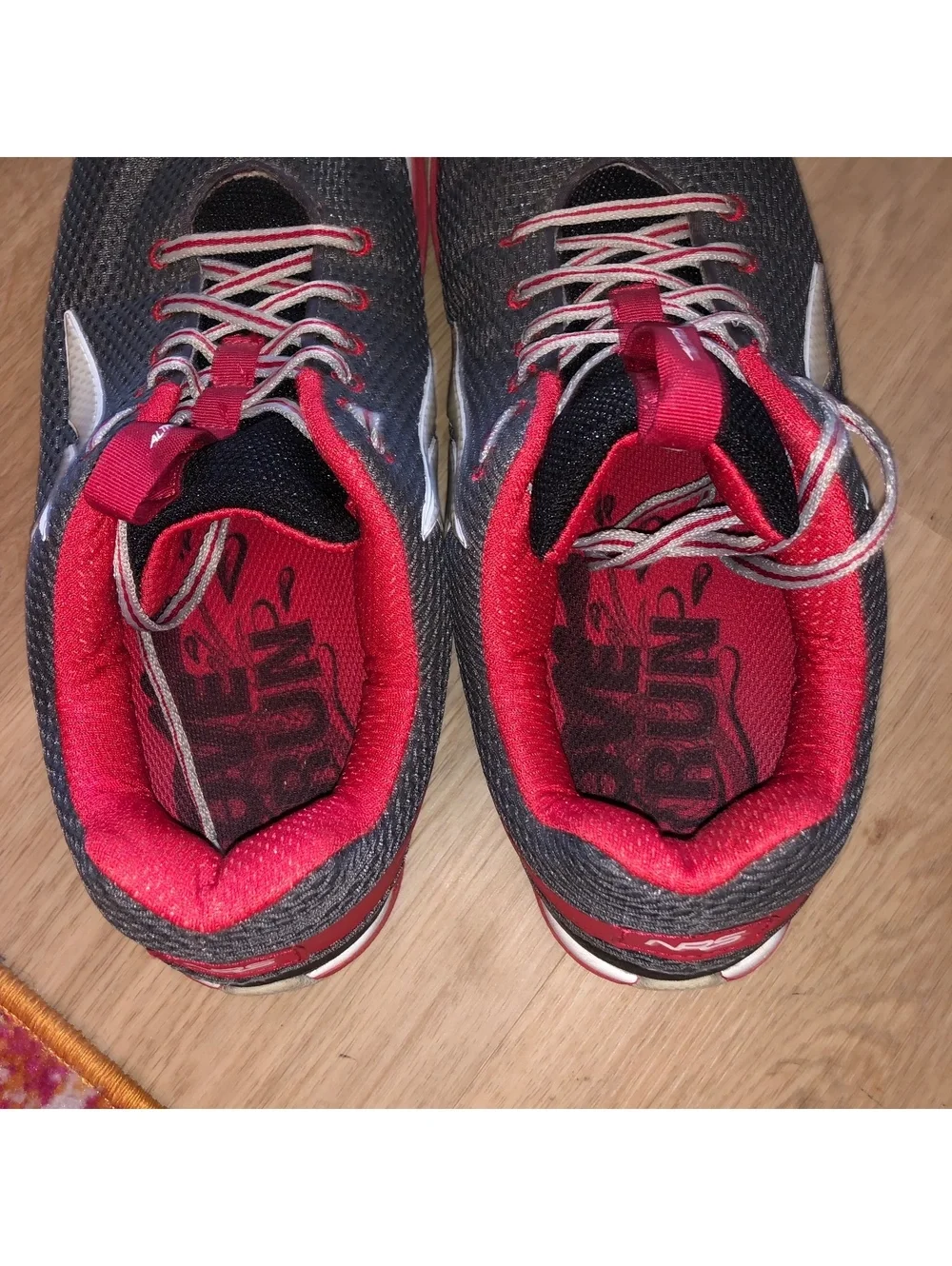 ALTRA TORIN TRAIL RUNNING SHOES 1.5 RED GRAY BLACK MENS SIZE 11 RARE